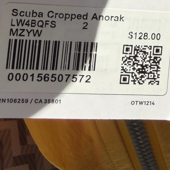 NWT Lululemon Scuba Cropped Anorak | Maize Yellow | Size 2 (European 28) - Picture 8 of 10